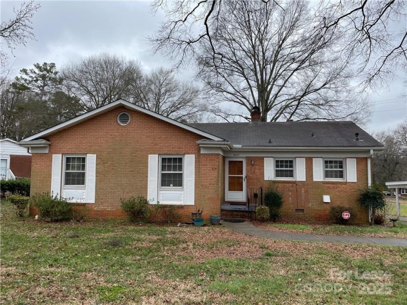 3847 Whitehall Drive