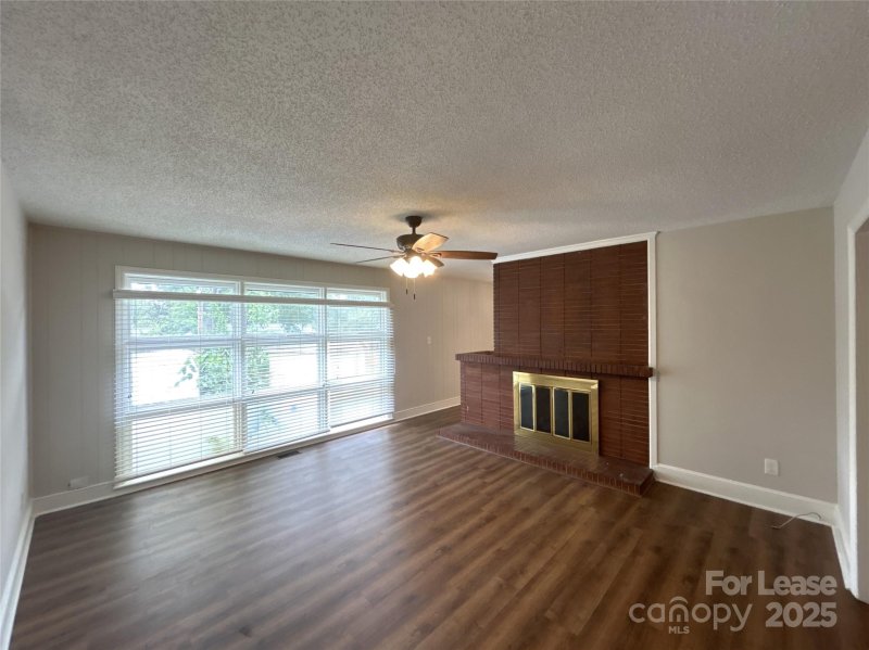 Property image 2 at 3847 Whitehall Drive, Charlotte, NC 28208