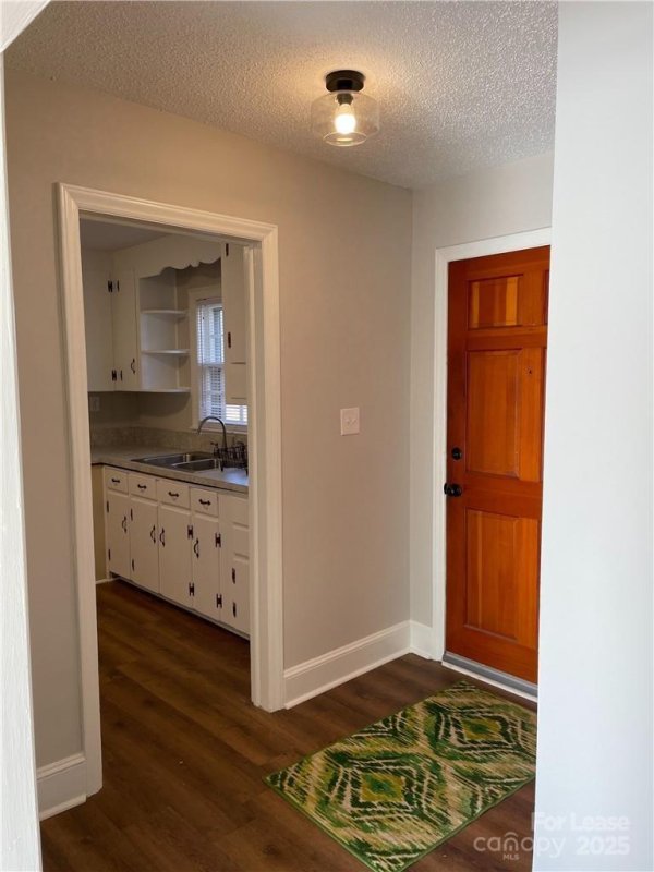 Property image 3 at 3847 Whitehall Drive, Charlotte, NC 28208