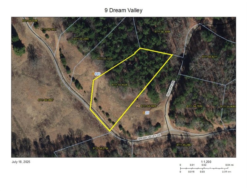 Property image 2 of 9 Dream Valley Drive in Dream Valley, Clyde, NC 28721