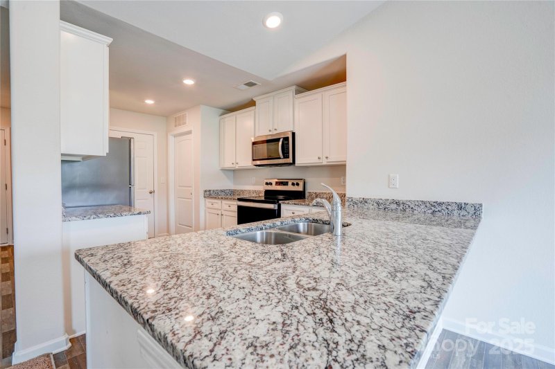 Property image 5 of 180 Rosedale Street in Beason Creek, Kings Mountain, NC 28086