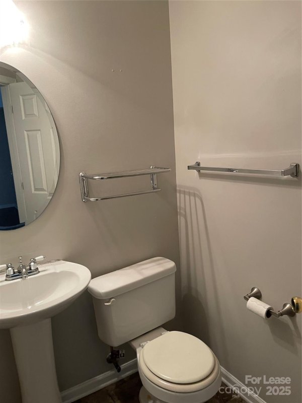 Property image 4 of 10412 Haddington Drive in Highland Creek, Charlotte, NC 28269