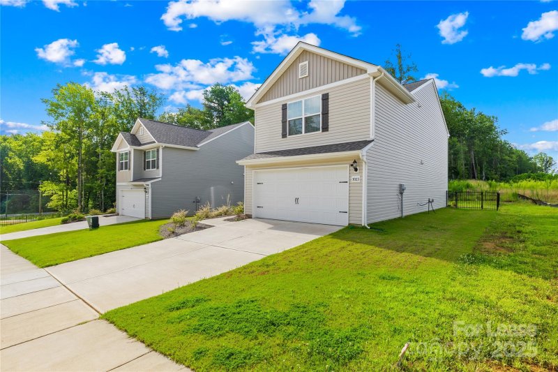 Property image 2 at 3023 Trailblazer Street, Charlotte, NC 28215