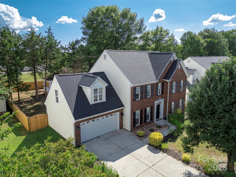 Steele Creek, Charlotte Community