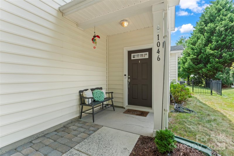 Property image 3 of 1046 Serel Drive in Callonwood, Matthews, NC 28104