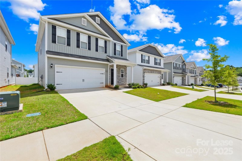 Property image 2 at 5117 Belstone Lane, Charlotte, NC 28215