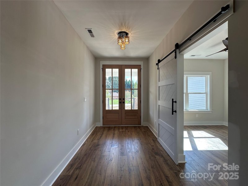 Property image 4 of 2988 Quail Drive in Fairway Acres, Newton, NC 28658