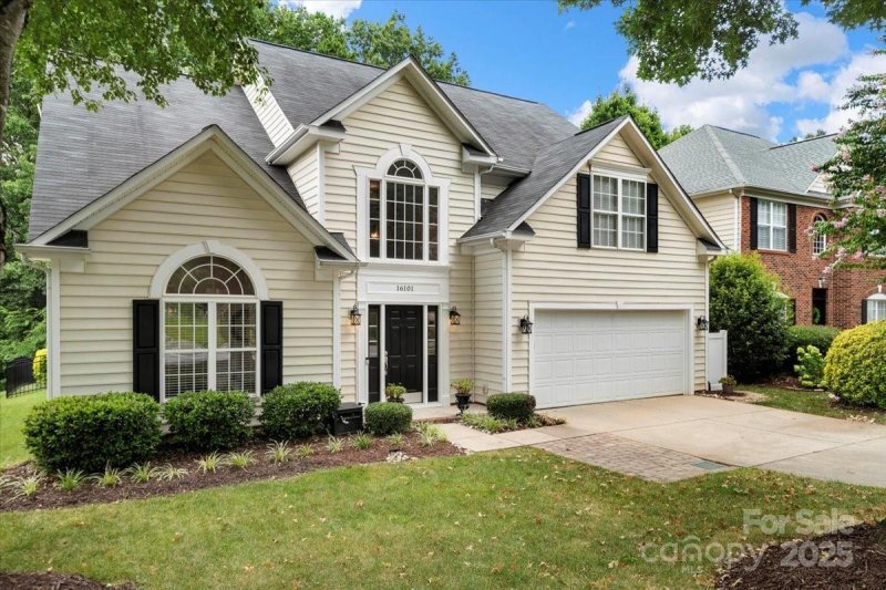 Property image 2 at 16101 Hollingbourne Road, Huntersville, NC 28078