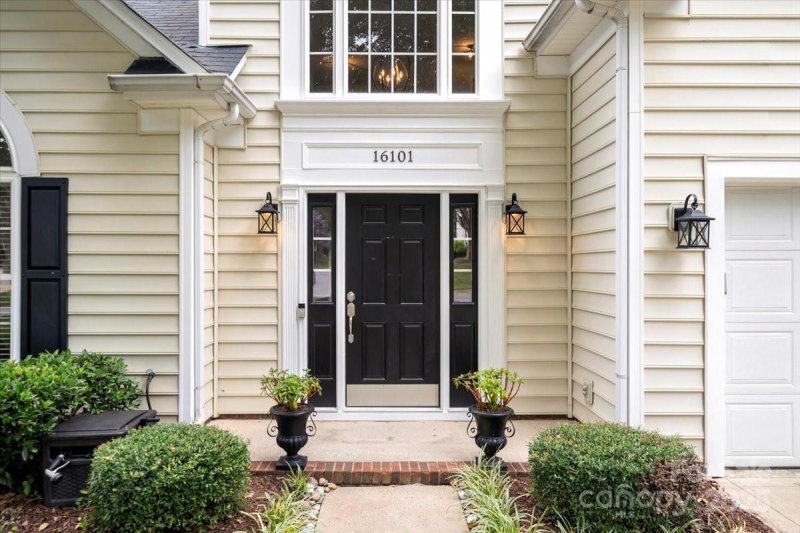 Property image 3 at 16101 Hollingbourne Road, Huntersville, NC 28078