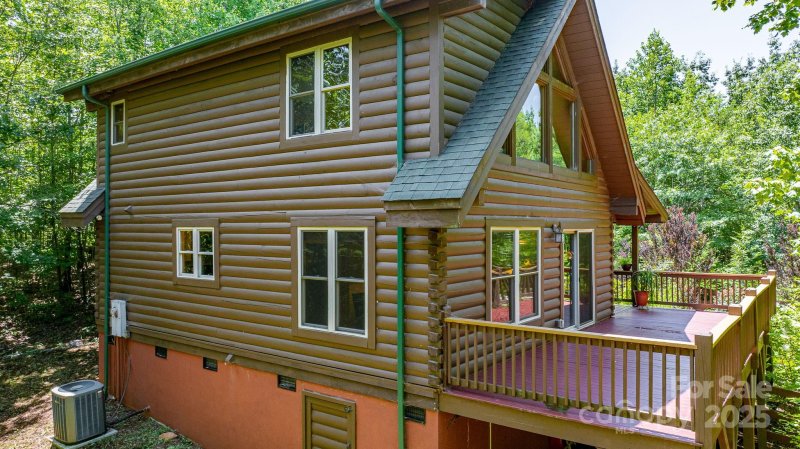 Property image 4 of 721 Grandview Loop in Grandview Peaks, Nebo, NC 28761