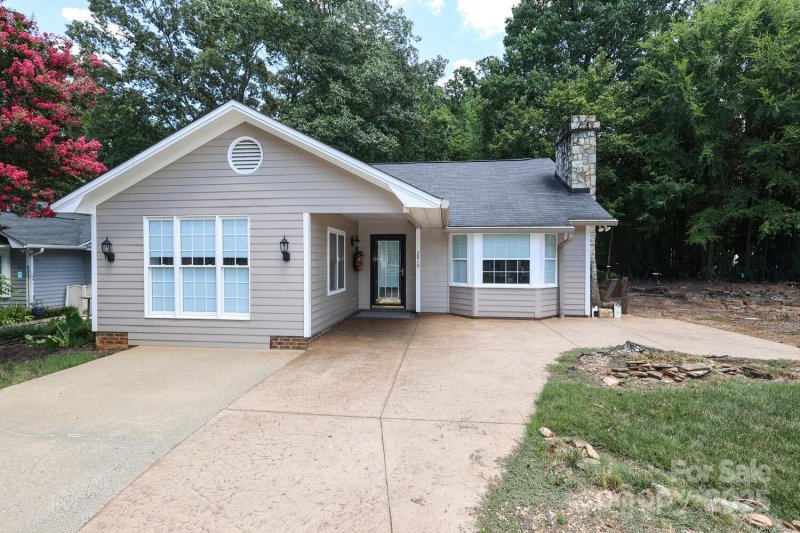 Property image 3 of 2810 Ashley Arbor Drive in Regent Park, Fort Mill, SC 29715