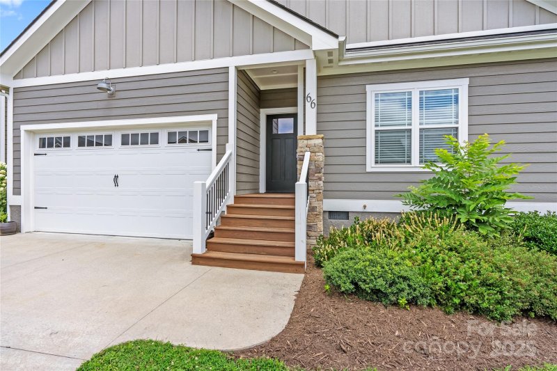 Property image 4 of 66 Leyland Circle in The Cottages at Cypress Run, Hendersonville, NC 28792