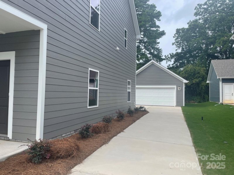 Property image 2 at 4012 Grommet Court, Matthews, NC 28105