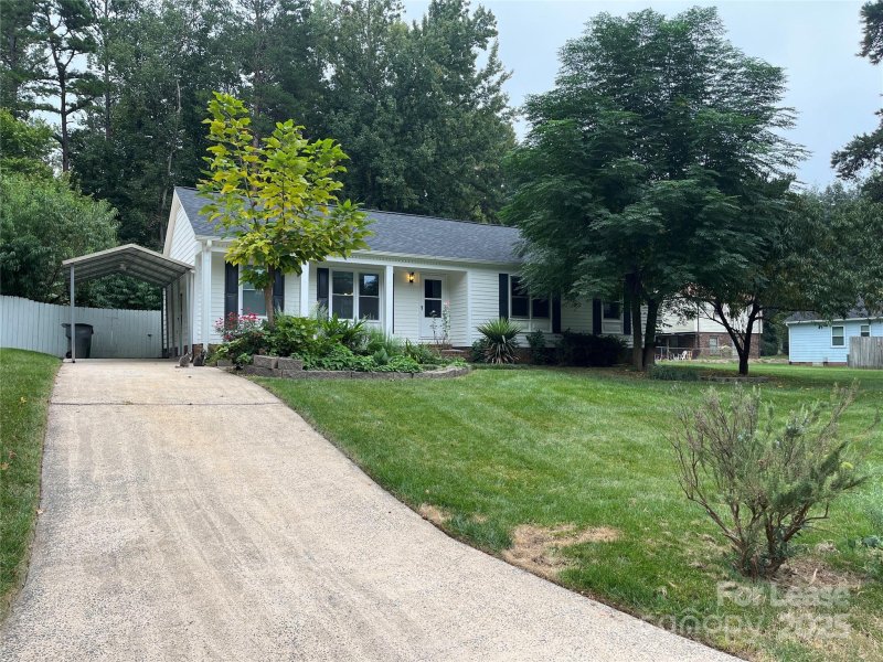 Property image 2 at 5319 Winterhaven Drive, Charlotte, NC 28212