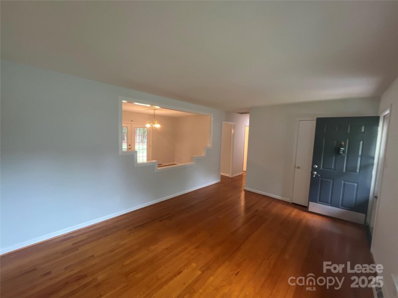 Property image 4 at 5319 Winterhaven Drive, Charlotte, NC 28212