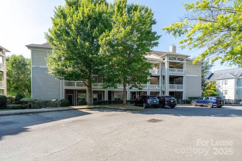 Property image 2 at 18730 Nautical Drive, Cornelius, NC 28031