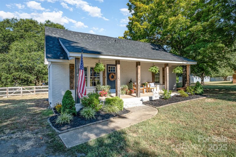 Property image 2 at 754 Rubens Road, Concord, NC 28027