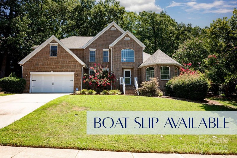 2624 Mt Isle Harbor Drive