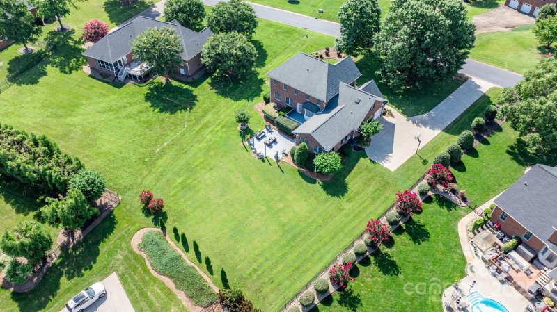 Property image 2 of 2774 Palmer Drive in Rock Barn, Conover, NC 28613