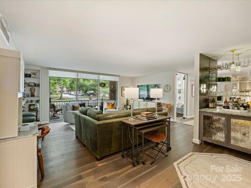 Property image 2 at 1300 Queens Road, Charlotte, NC 28207