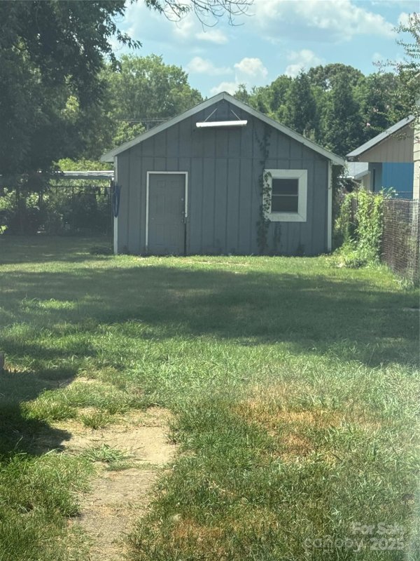 Property image 3 at 2343 Milton Avenue, Gastonia, NC 28052