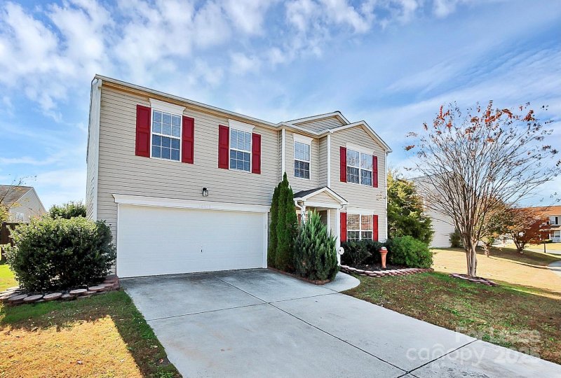 Property image 2 at 10923 Thousand Oaks Drive, Huntersville, NC 28078