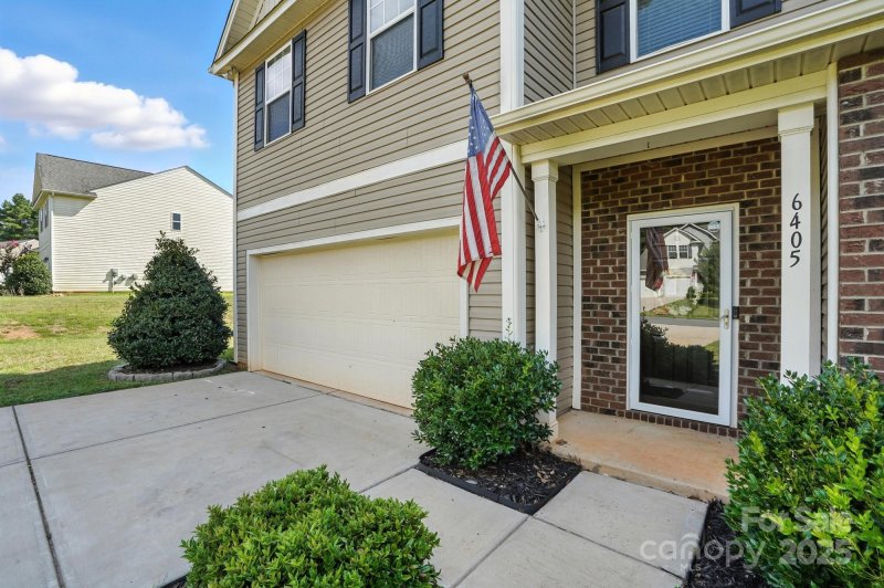 Property image 3 of 6405 Fawn Crest Drive in Conservancy at Waxhaw Creek, Waxhaw, NC 28173