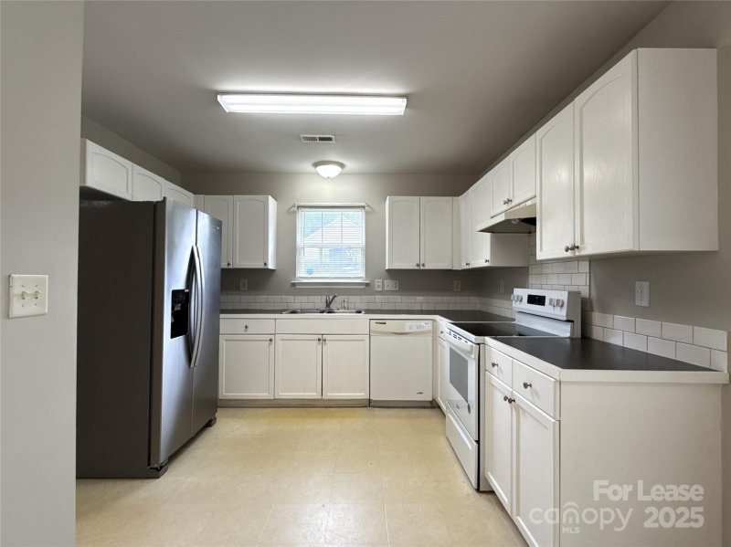 Property image 4 at 5522 Stone Bluff Court, Charlotte, NC 28214