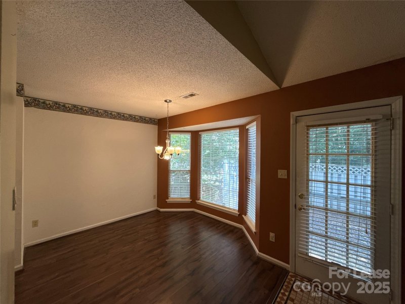 Property image 4 at 8600 Lockerbie Lane, Charlotte, NC 28215