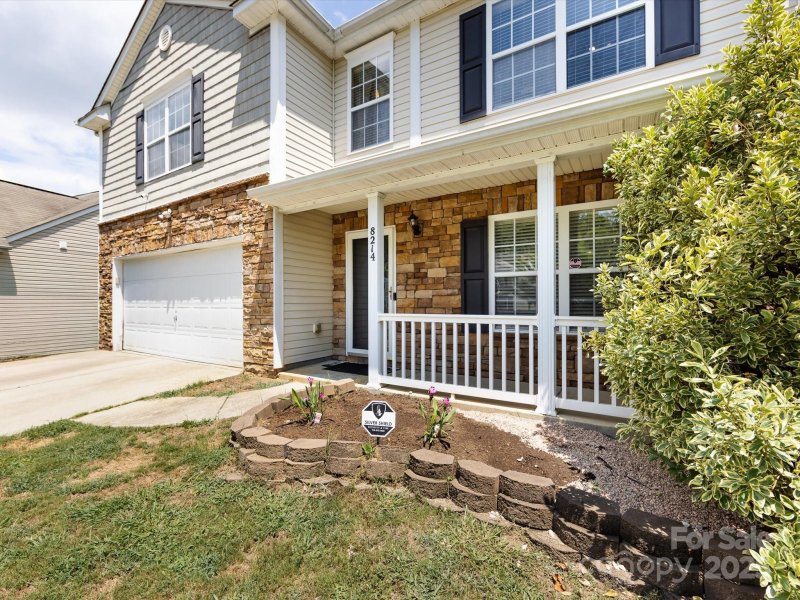 Property image 3 at 8214 Ainsworth Street, Charlotte, NC 28216