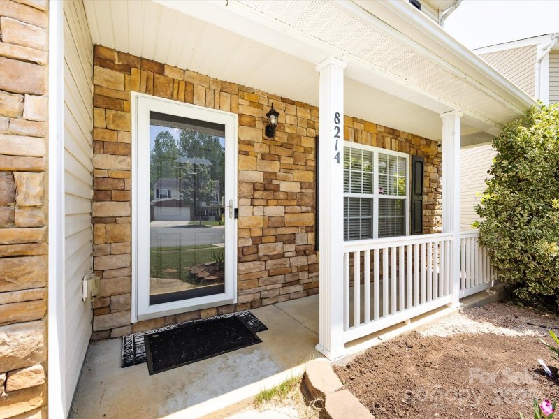 Property image 4 at 8214 Ainsworth Street, Charlotte, NC 28216