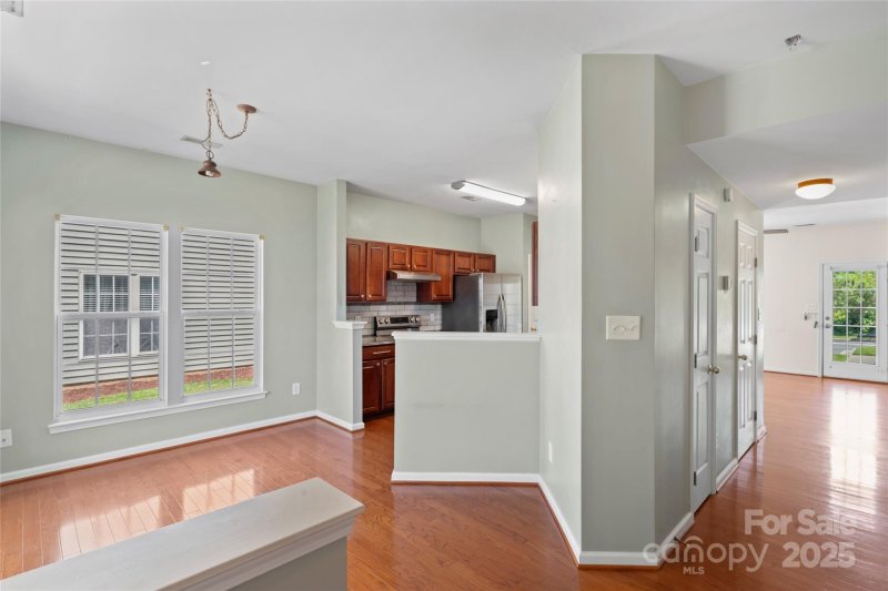 Property image 5 of 4235 Coulter Crossing in Farmington Ridge, Charlotte, NC 28213