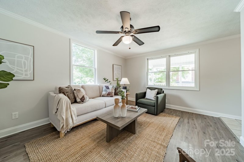 Property image 4 of 1002 W 2nd Avenue in Firestone, Gastonia, NC 28052