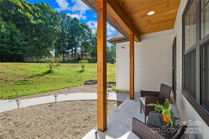 Property image 4 at 171 Shenandoah Loop, Troutman, NC 28166