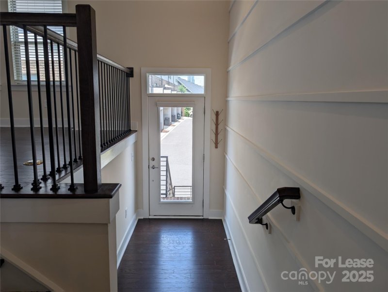 Property image 2 of 17137 Soho Drive in Central Point, Charlotte, NC 28204