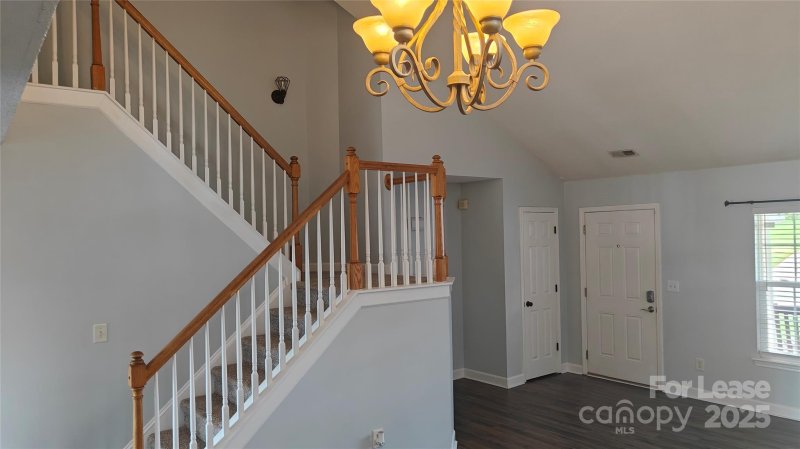 Property image 4 of 7830 Shiny Meadow Lane in Brawley Farms, Charlotte, NC 28215