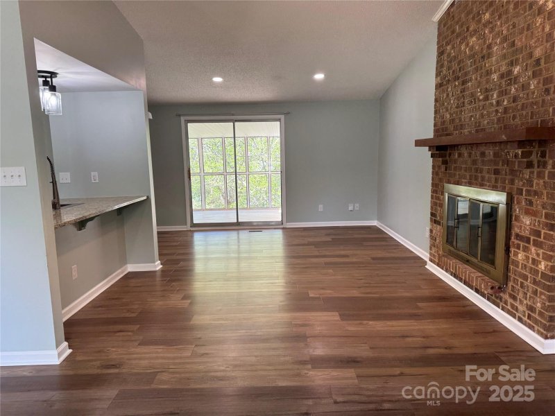 Property image 5 of 7939 Holly Hill Road in Holly Hills, Charlotte, NC 28227