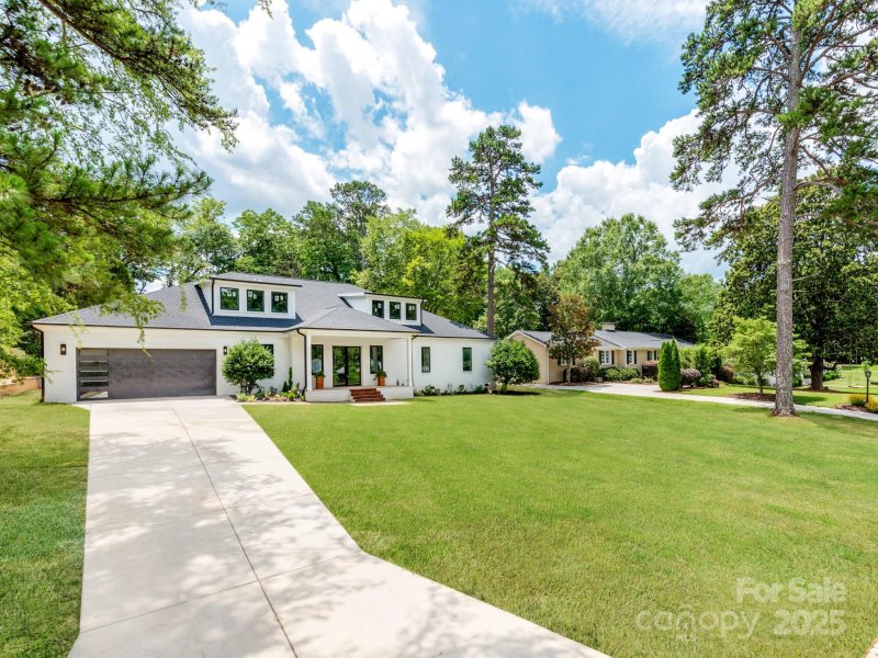 Property image 2 at 420 Allendale Place, Charlotte, NC 28211