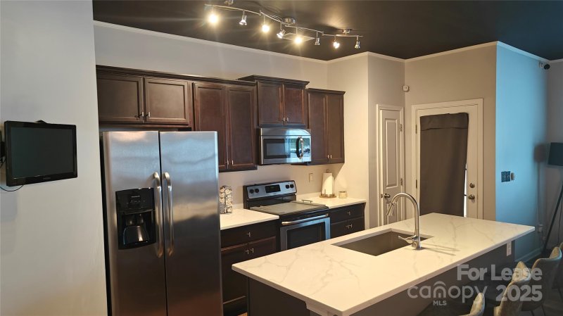 Property image 4 of 9408 Hamel Street in Crossley Village, Charlotte, NC 28215