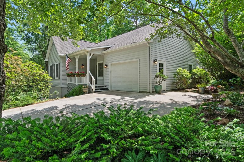 Property image 2 at 113 Fox Cross Drive, Brevard, NC 28712