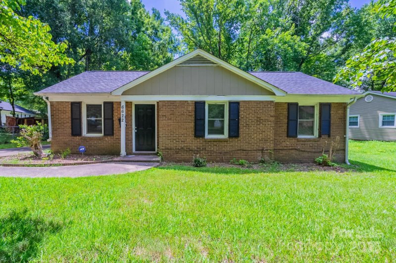 Property image 2 at 6622 Water Mill Court, Charlotte, NC 28215