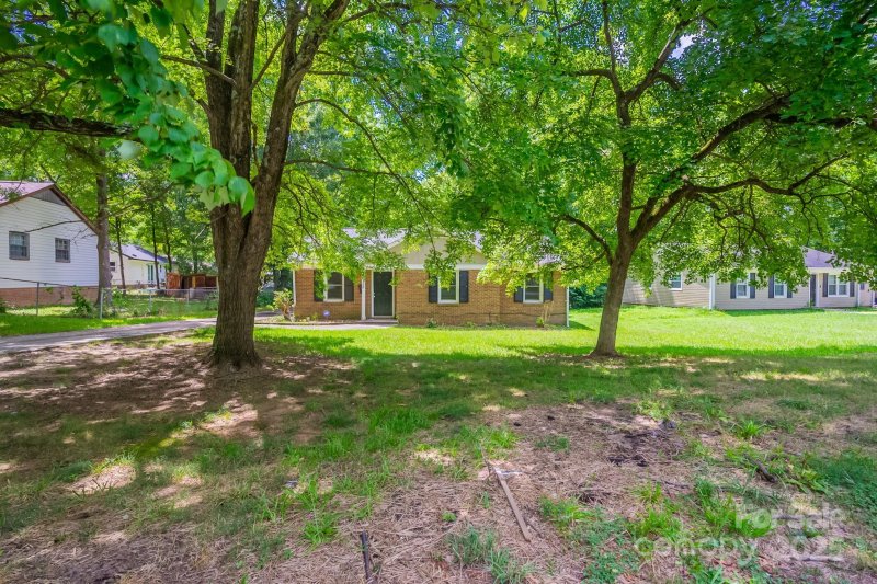 Property image 3 at 6622 Water Mill Court, Charlotte, NC 28215