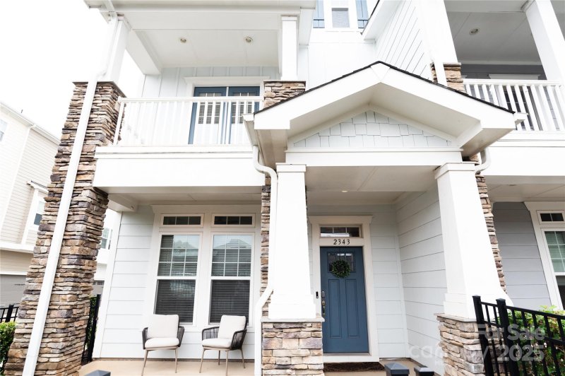 Property image 2 of 2343 Crockett Park Place in Dilworth, Charlotte, NC 28203