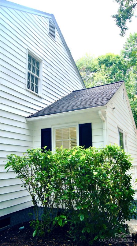 Property image 5 of 4212 Meadowridge Drive in Sturnbridge, Charlotte, NC 28226