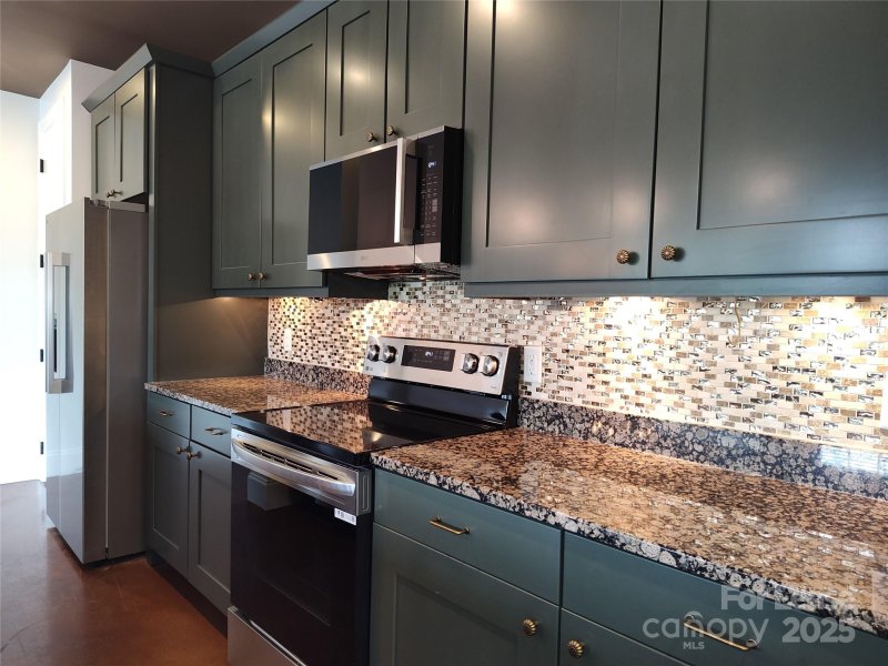 Property image 5 at 2338 Yadkin Avenue, Charlotte, NC 28205