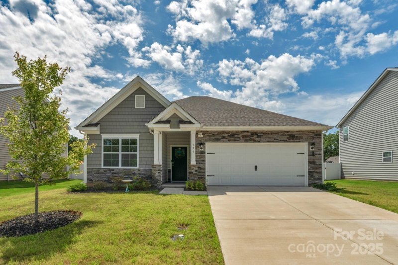 124 Hickory Ridge Drive