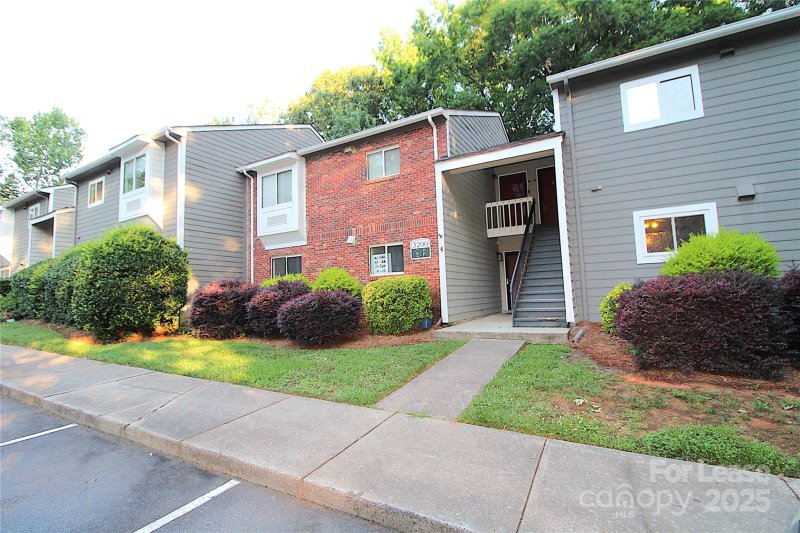 3200 Heathstead Place