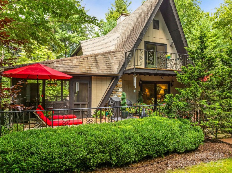 Property image 3 of 7 Cooper Cove in Champion Hills, Hendersonville, NC 28739