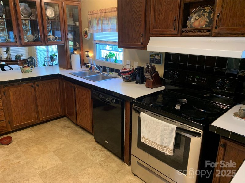 Property image 4 at 306 Fountain Way, Swannanoa, NC 28778