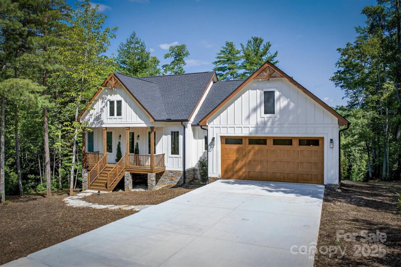 Property image 4 of 217 Sycamore Drive in The Arbor at Lake James, Nebo, NC 28761